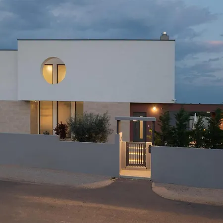 Gorgeous In With Wifi 度假居 *